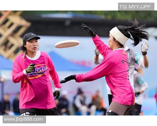 重庆飞盘队比赛经验引发热议各方观点交锋分析飞盘运动发展前景